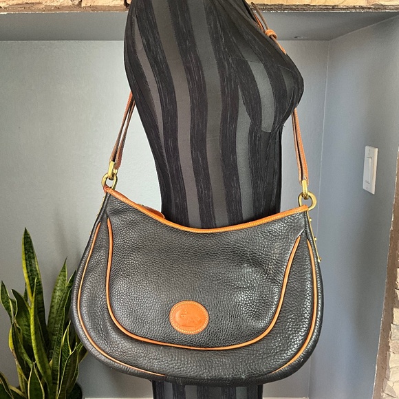 VTG 80s Dooney & Bourke Authentic Leather DB Fob Crescent Hobo Bag Black Tan OS - Picture 2 of 16